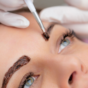 best eyebrow service in Noida Krazia salon