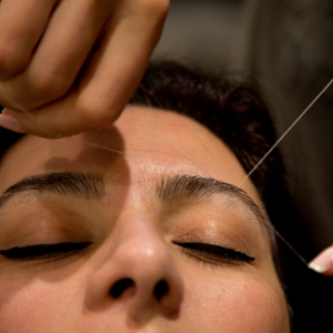 best eyebrow service in Noida Krazia salon